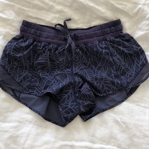 Lululemon purple leaf print shorts size 6